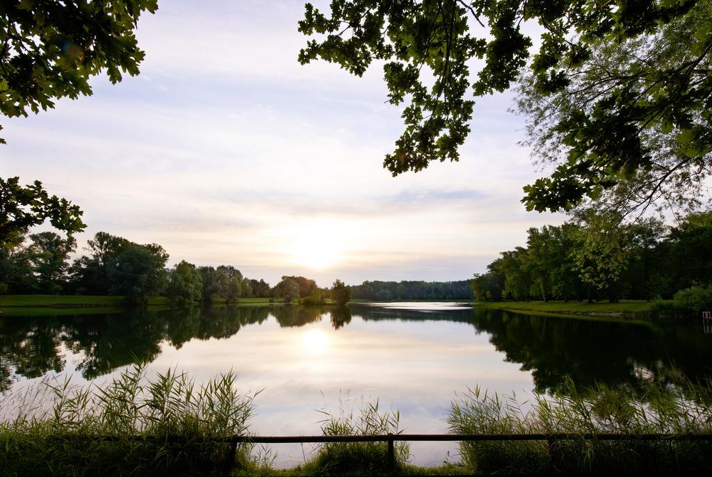 Donaupark Camping Tulln Tulln An Der Donau Exterior photo
