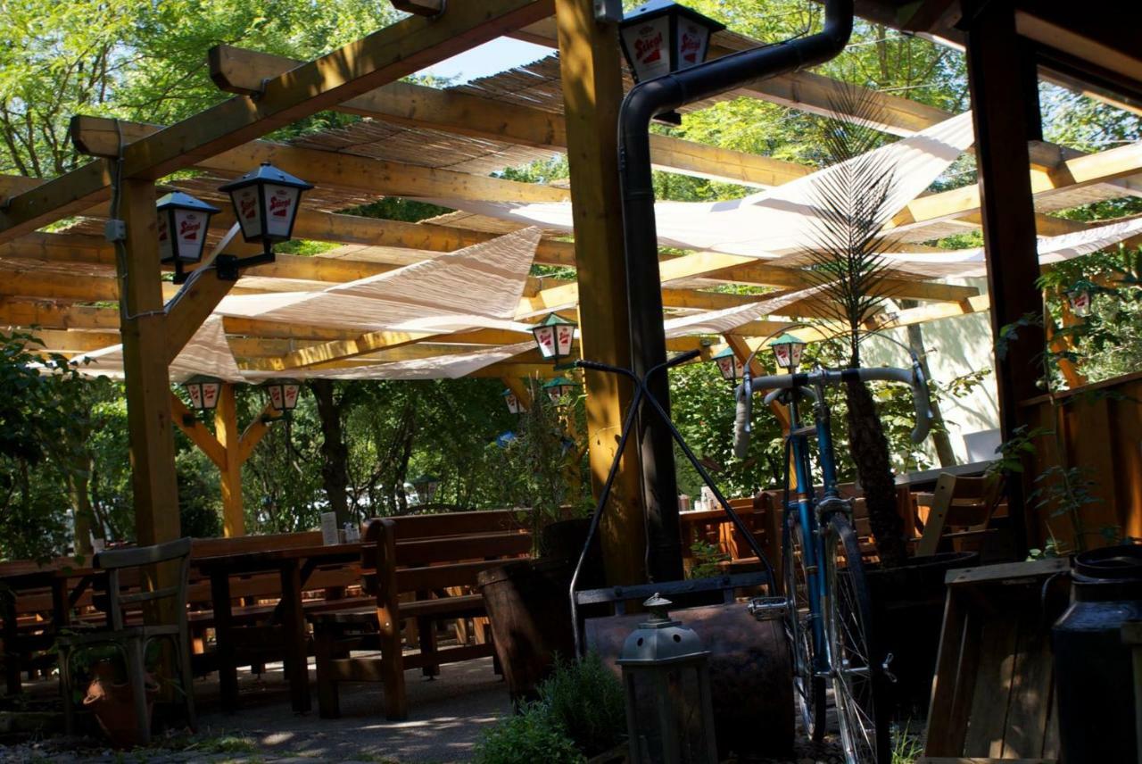 Donaupark Camping Tulln Tulln An Der Donau Exterior photo